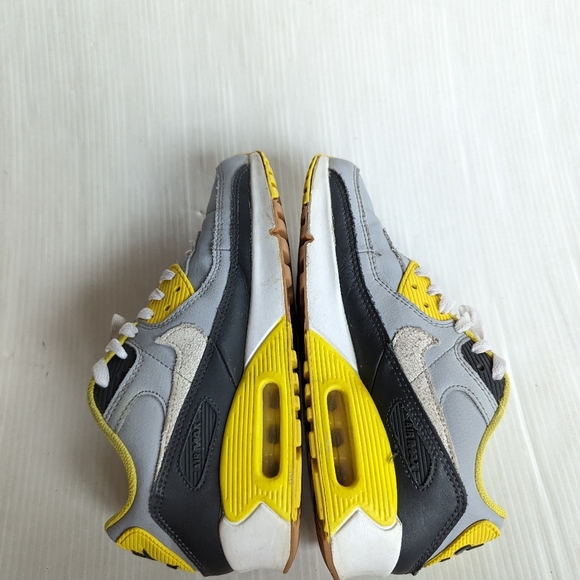 NIKE Air Max 90 LTR go the extra smile colorblock yellow sneakers - Picture 2 of 14